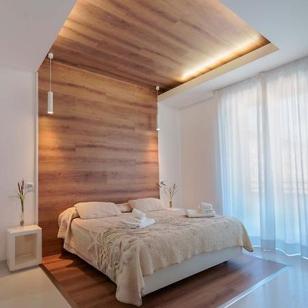 Lumiere Rooms - Eja Sardinia カリアリ エクステリア 写真