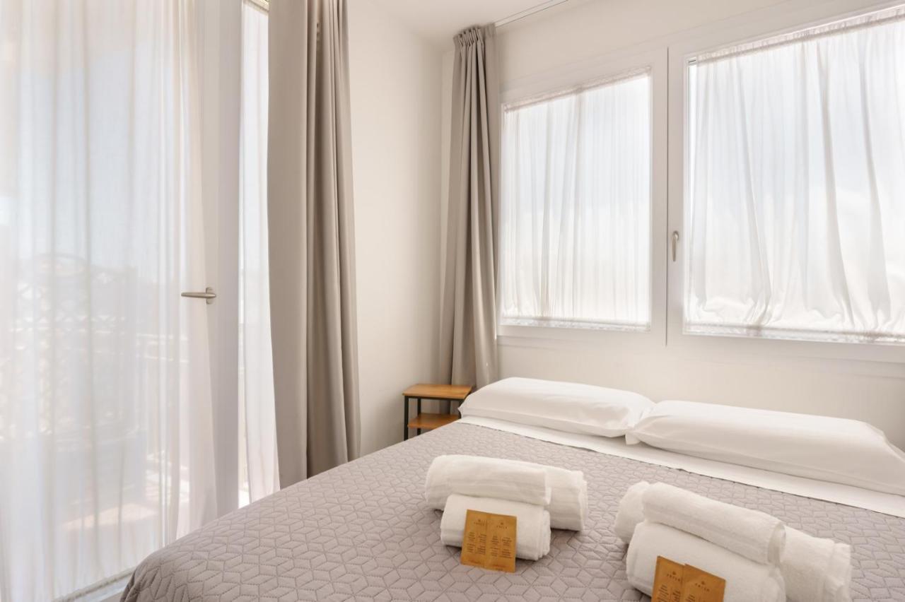 Lumiere Rooms - Eja Sardinia カリアリ エクステリア 写真