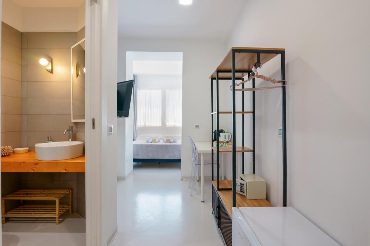 Lumiere Rooms - Eja Sardinia カリアリ エクステリア 写真