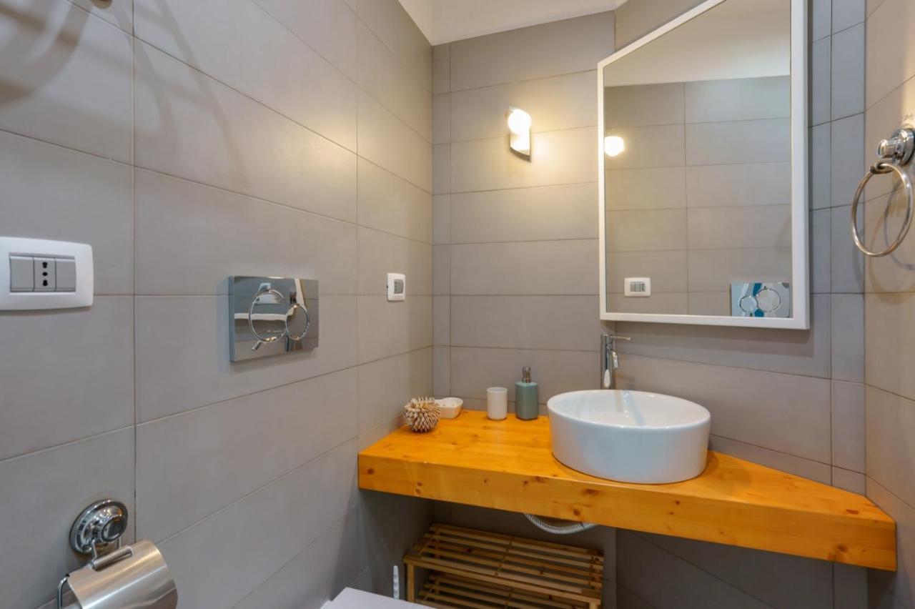 Lumiere Rooms - Eja Sardinia カリアリ エクステリア 写真