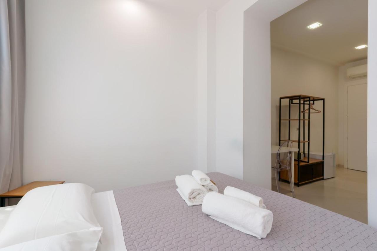 Lumiere Rooms - Eja Sardinia カリアリ エクステリア 写真