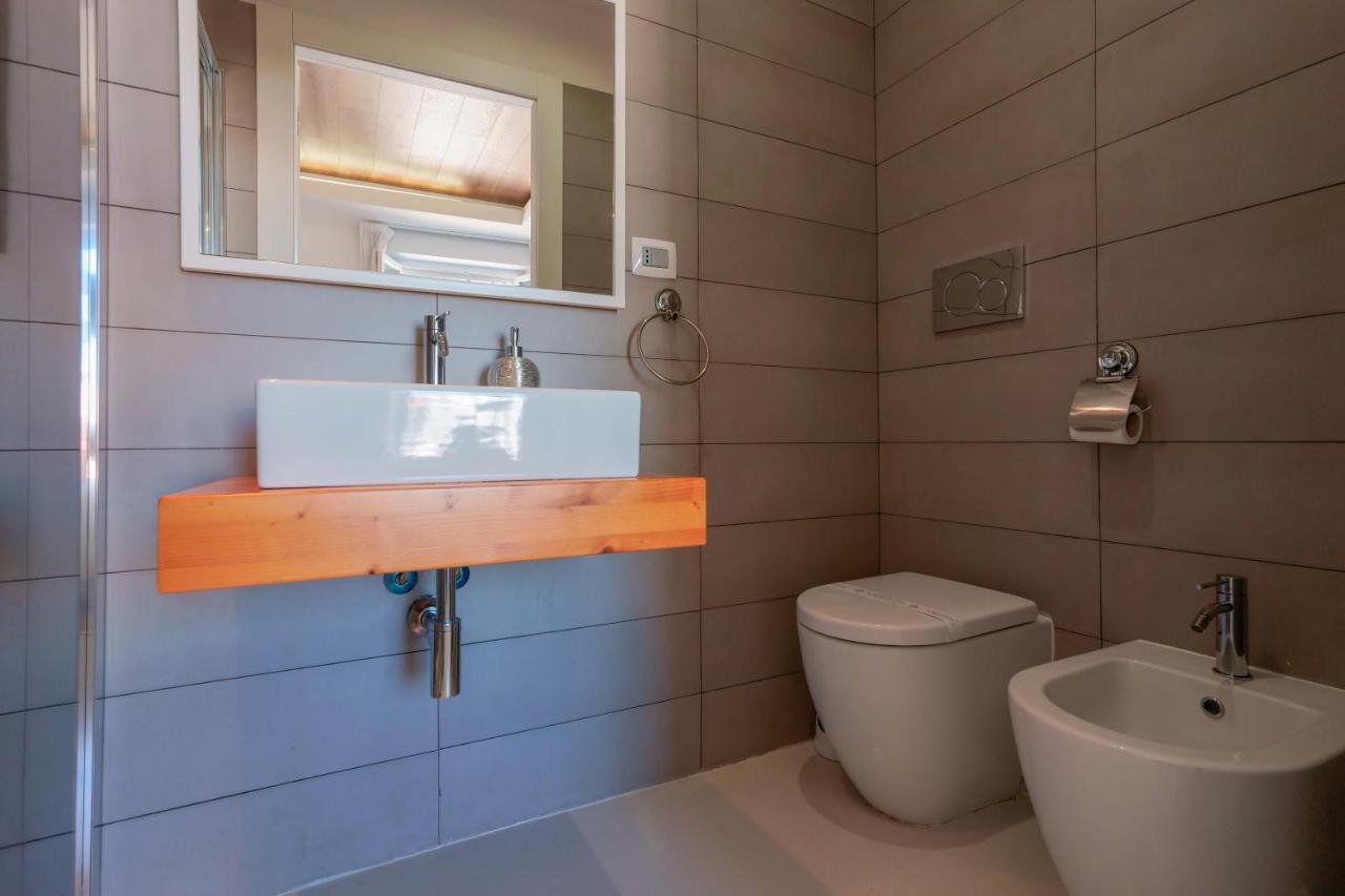 Lumiere Rooms - Eja Sardinia カリアリ エクステリア 写真