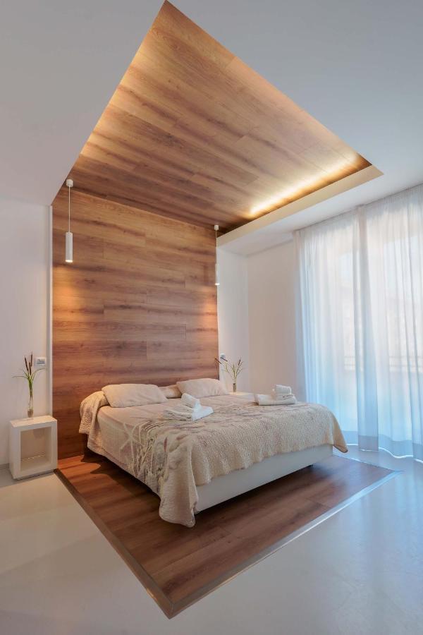 Lumiere Rooms - Eja Sardinia カリアリ エクステリア 写真